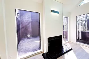 238 Litchfield Ln, Houston, TX 77024 - Photo 7