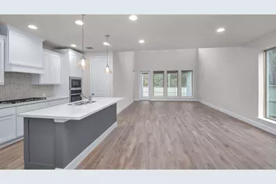 501 Audubons Shearwater Way, Magnolia, TX 77354 - Photo 3