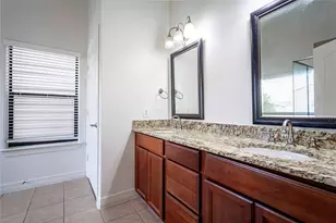 1154 Hempstead Villa Ln, Houston, TX 77008 - Photo 13