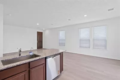 656 Imperial Loop, Alvin, TX 77511 - Photo 13