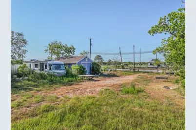 2375 E Fm 517, San Leon, TX 77539 - Photo 11
