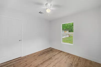 5505 Southlea Street, Houston, TX 77033 - Photo 21