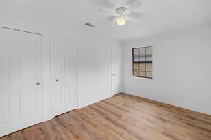5505 Southlea St, Houston, TX 77033 - Photo 17