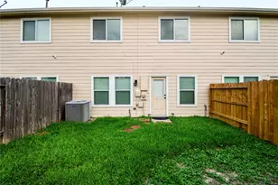 11521 Champions Green Dr, Houston, TX 77066 - Photo 5