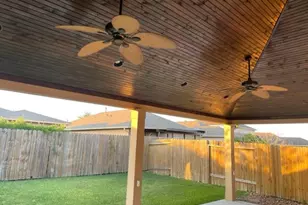 1215 Wallflower Ave, Baytown, TX 77521 - Photo 25