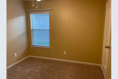 1215 Wallflower Avenue, Baytown, TX 77521 - Photo 15