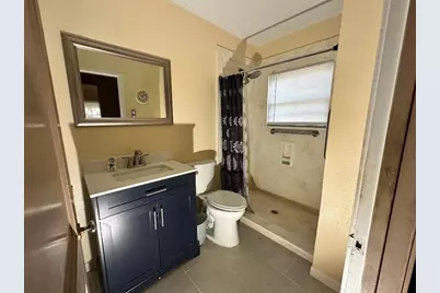 706 E Defee Avenue, Baytown, TX 77520 - Photo 13