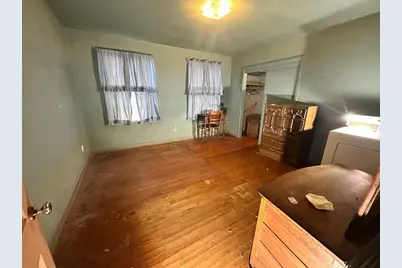 706 E Defee Avenue, Baytown, TX 77520 - Photo 9