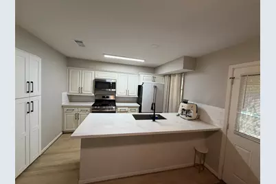 9022 Lazy River Lane, Houston, TX 77088 - Photo 11