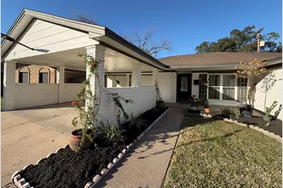 9022 Lazy River Lane, Houston, TX 77088 - Photo 5