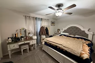 9022 Lazy River Ln, Houston, TX 77088 - Photo 7