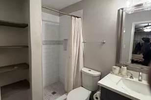 9022 Lazy River Ln, Houston, TX 77088 - Photo 19