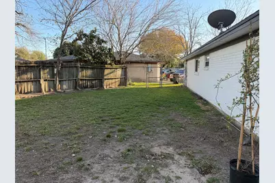 9022 Lazy River Lane, Houston, TX 77088 - Photo 13