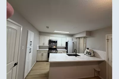 9022 Lazy River Lane, Houston, TX 77088 - Photo 3