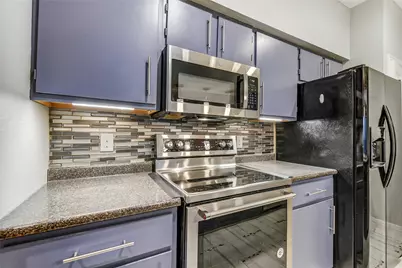4001 Tanglewilde Street #1402, Houston, TX 77063 - Photo 9