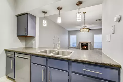 4001 Tanglewilde Street #1402, Houston, TX 77063 - Photo 11