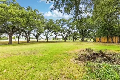 5027 S Braeswood Boulevard, Houston, TX 77096 - Photo 11