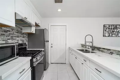 8150 Bassett Street, Houston, TX 77051 - Photo 5