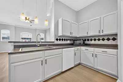 2710 Grants Lake Boulevard #L8, Sugar Land, TX 77479 - Photo 15