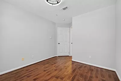 2710 Grants Lake Boulevard #L8, Sugar Land, TX 77479 - Photo 25