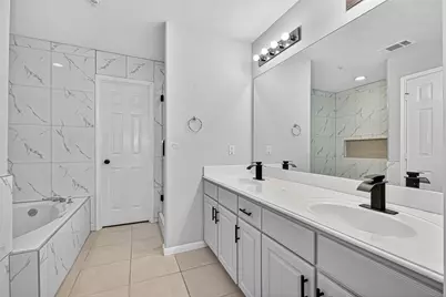 2710 Grants Lake Boulevard #L8, Sugar Land, TX 77479 - Photo 35