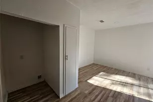 105 E Wavy Oak Cir, The Woodlands, TX 77381 - Photo 7