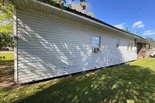 875 S Ann St, Sour Lake, TX 77659 - Photo 3