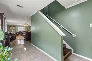 9411 Abbotshall Ln, Houston, TX 77044 - Photo 9