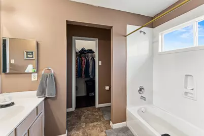 9411 Abbotshall Lane, Houston, TX 77044 - Photo 29