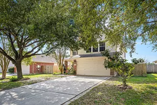 9411 Abbotshall Ln, Houston, TX 77044 - Photo 3