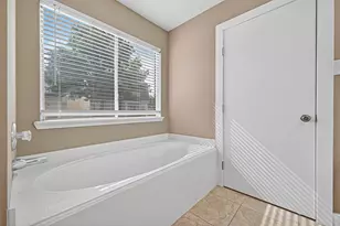 15859 E Park Ct, Houston, TX 77082 - Photo 11