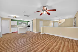 15859 E Park Ct, Houston, TX 77082 - Photo 5