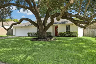 608 Tanglewood Drive, Friendswood, TX 77546 - Photo 3