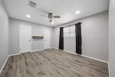 608 Tanglewood Drive, Friendswood, TX 77546 - Photo 13