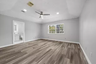608 Tanglewood Dr, Friendswood, TX 77546 - Photo 17
