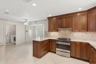 9203 S Pass Ln, Houston, TX 77064 - Photo 37
