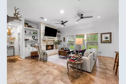 113 Pinewood Drive, Huntsville, TX 77340 - Photo 11