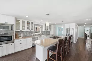 7712 Channelview Dr, Galveston, TX 77554 - Photo 9