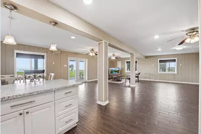 7712 Channelview Drive, Galveston, TX 77554 - Photo 23