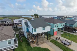 313 Schooner Dr, Freeport, TX 77541 - Photo 25