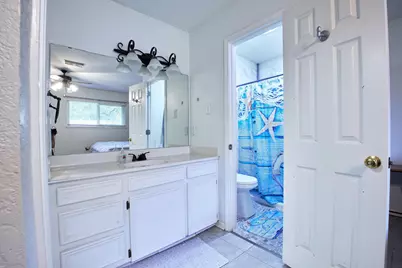 729 Newman Street, Angleton, TX 77515 - Photo 13