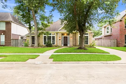 1127 Glendale Drive, Sugar Land, TX 77479 - Photo 1