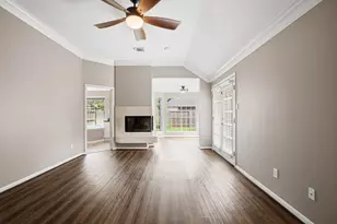 1127 Glendale Dr, Sugar Land, TX 77479 - Photo 25