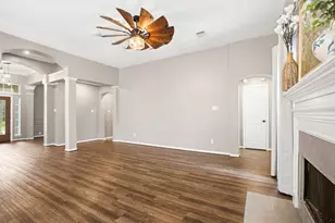 1127 Glendale Dr, Sugar Land, TX 77479 - Photo 13