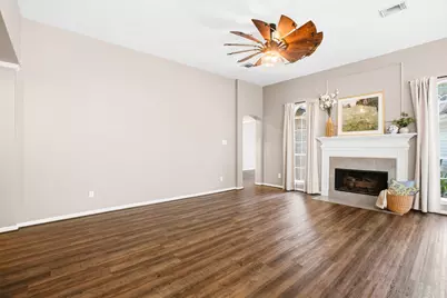 1127 Glendale Drive, Sugar Land, TX 77479 - Photo 11