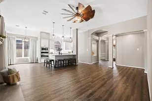 1127 Glendale Dr, Sugar Land, TX 77479 - Photo 11