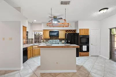 3007 Creek Manor Drive, Kingwood, TX 77339 - Photo 7