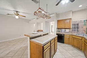 3007 Creek Manor Dr, Kingwood, TX 77339 - Photo 9