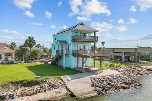 1130 Ave Ave A 1/2 St, Dickinson, TX 77539 - Photo 3