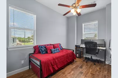 1130 Ave Avenue A 1/2 Street, Dickinson, TX 77539 - Photo 7